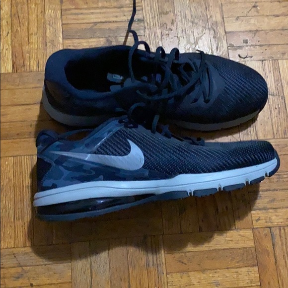 Shoes - Picture 1 of 4